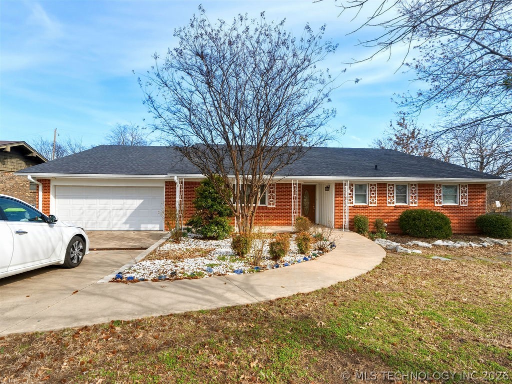 222 Country Club Road
