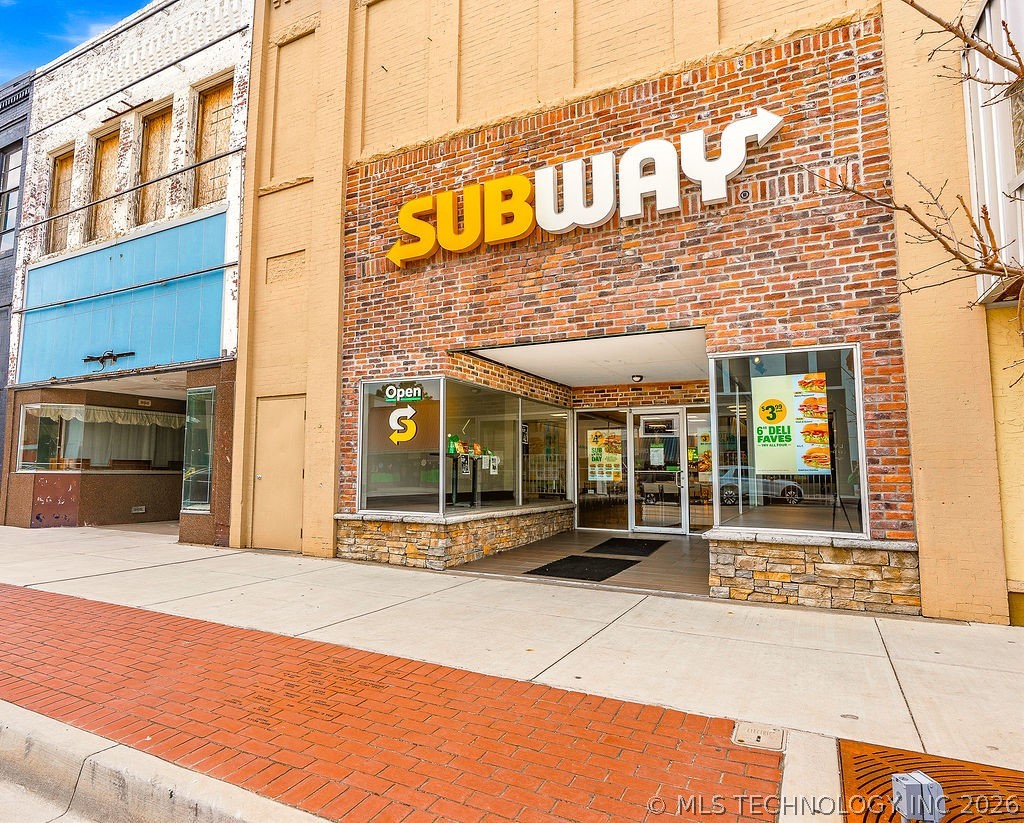 119 W Main