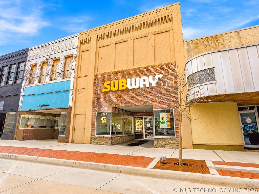 119 W Main
