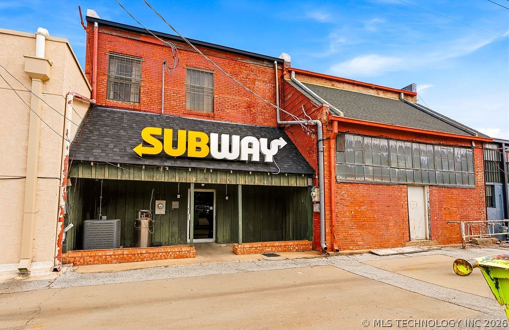 119 W Main