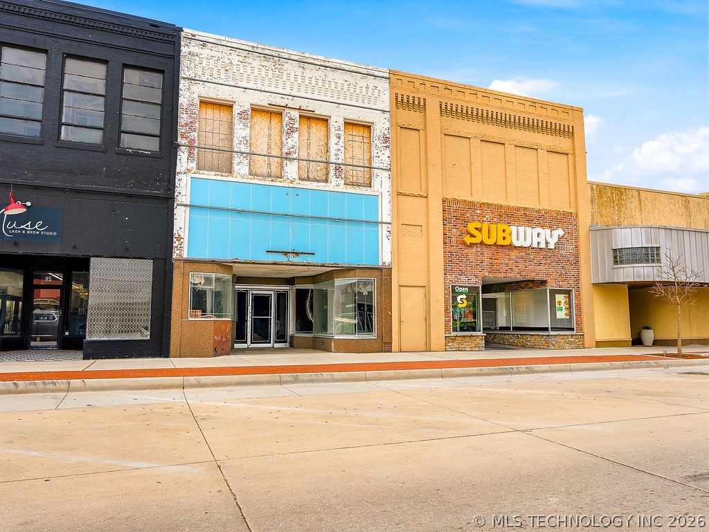 119 W Main