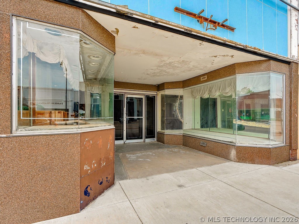 119 W Main