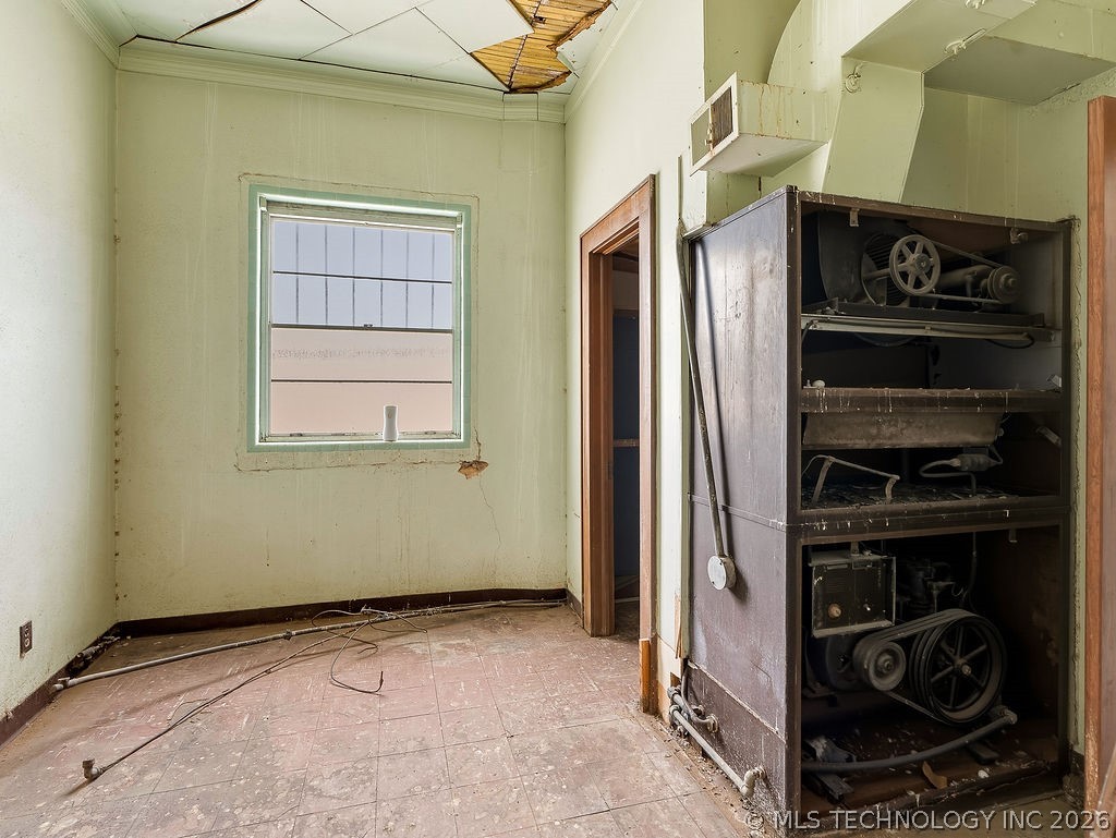 119 W Main