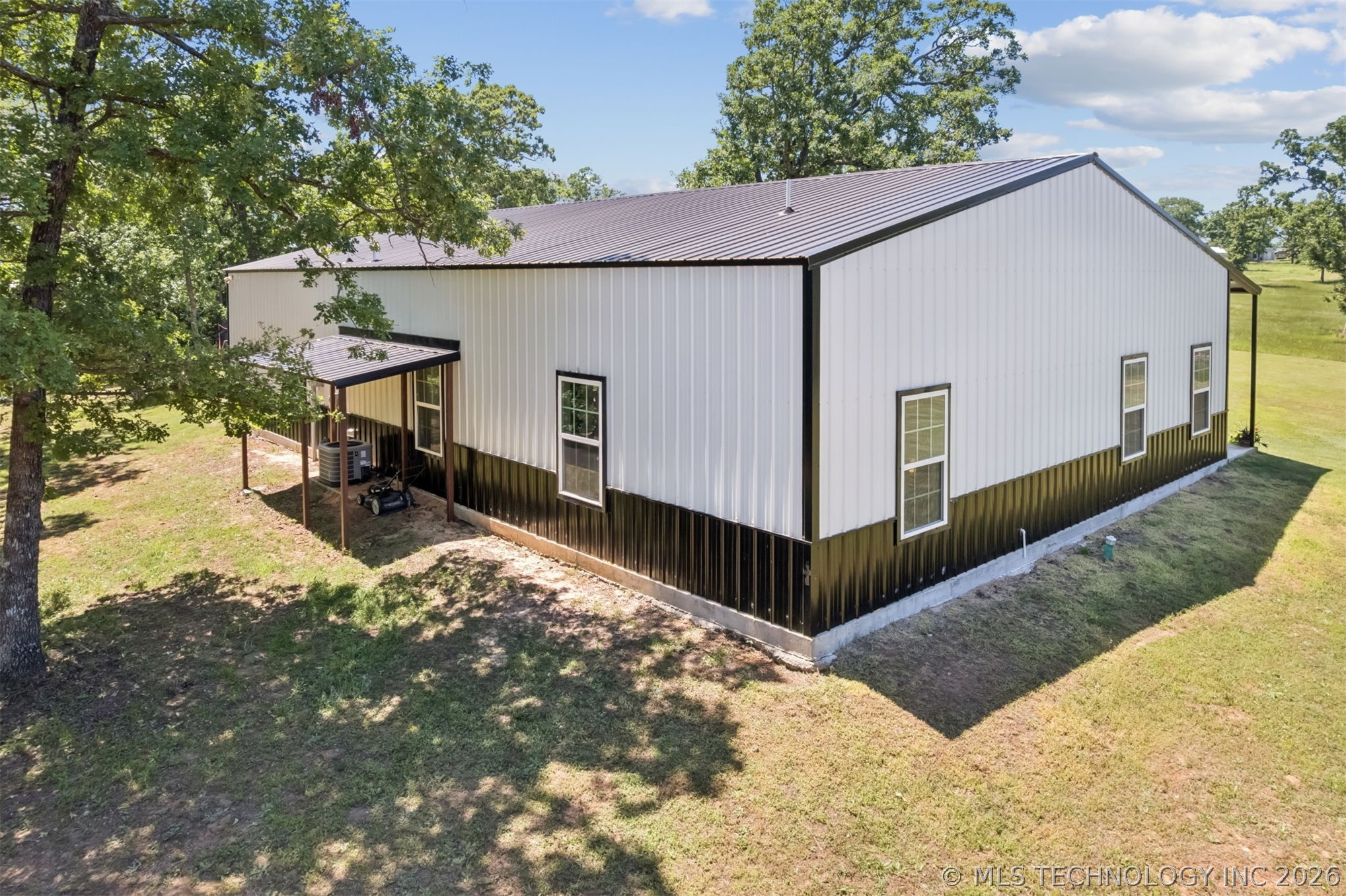 25724 County Road 1560