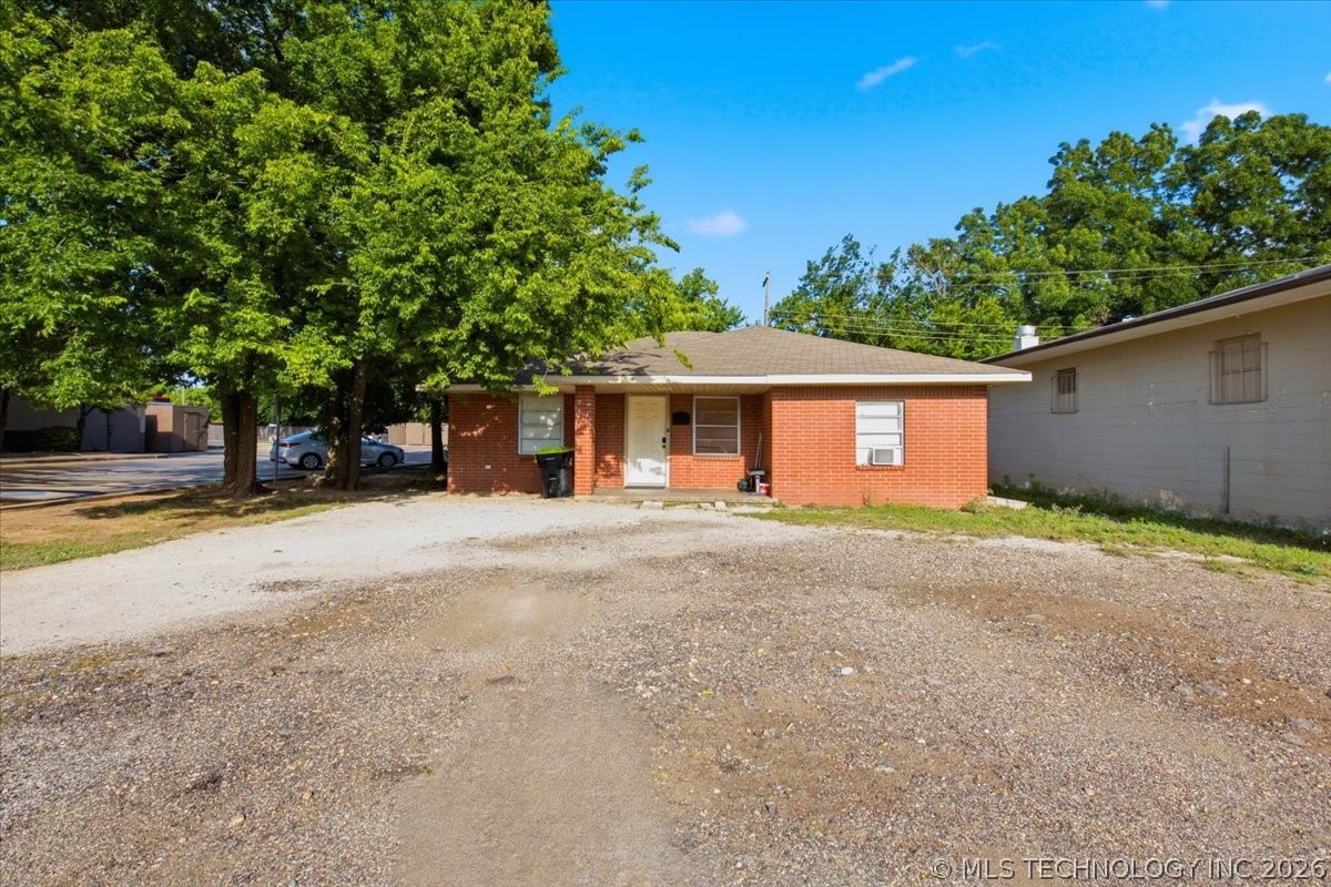 619 N Mississippi