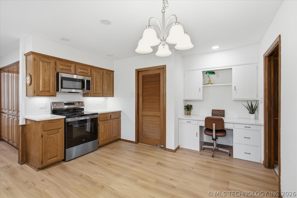 121 W 17th Street