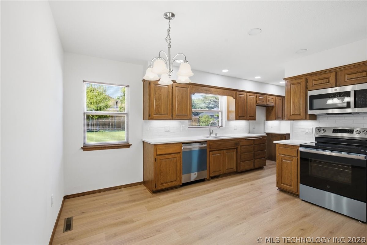 121 W 17th Street