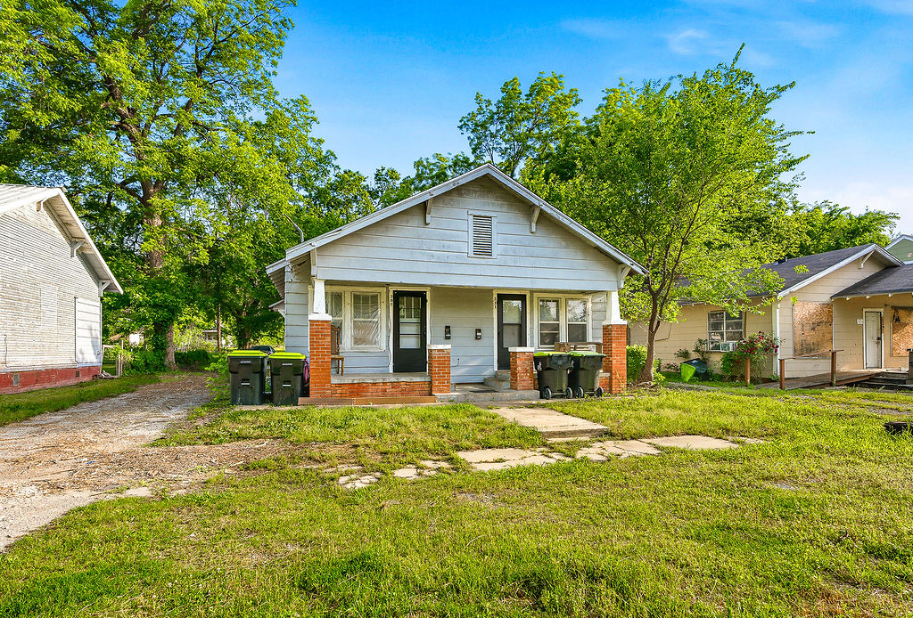 309 W 14