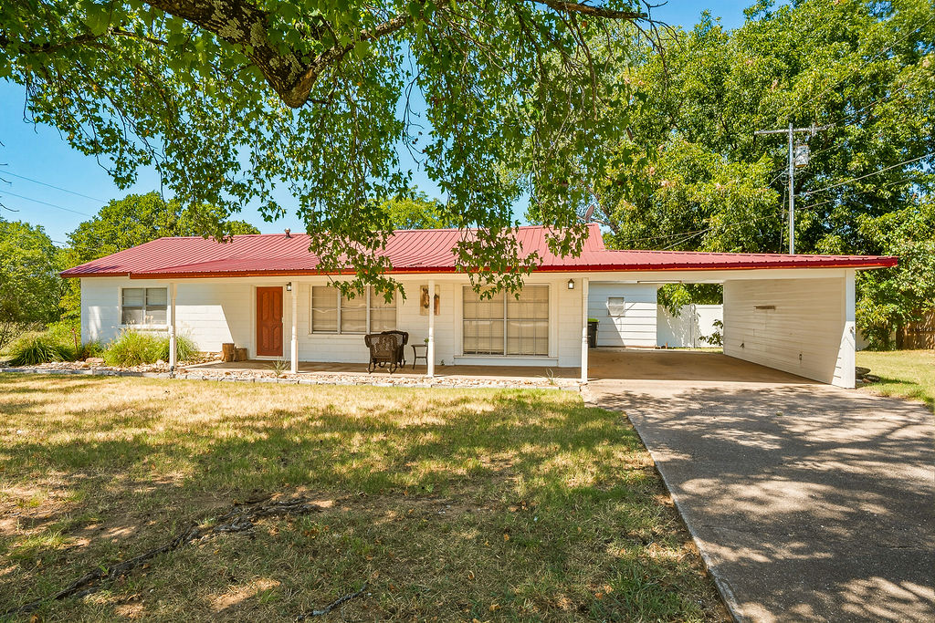 1009 SE County Road