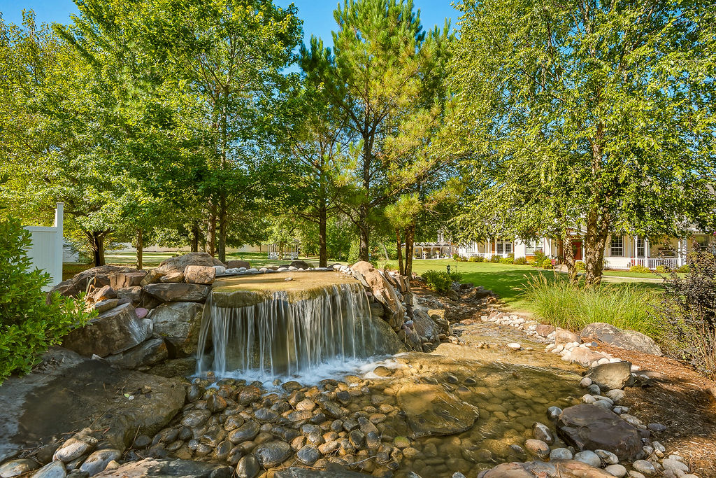 1009 SE County Road