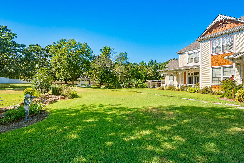 1009 SE County Road