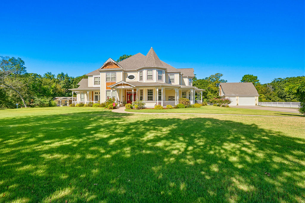 1009 SE County Road