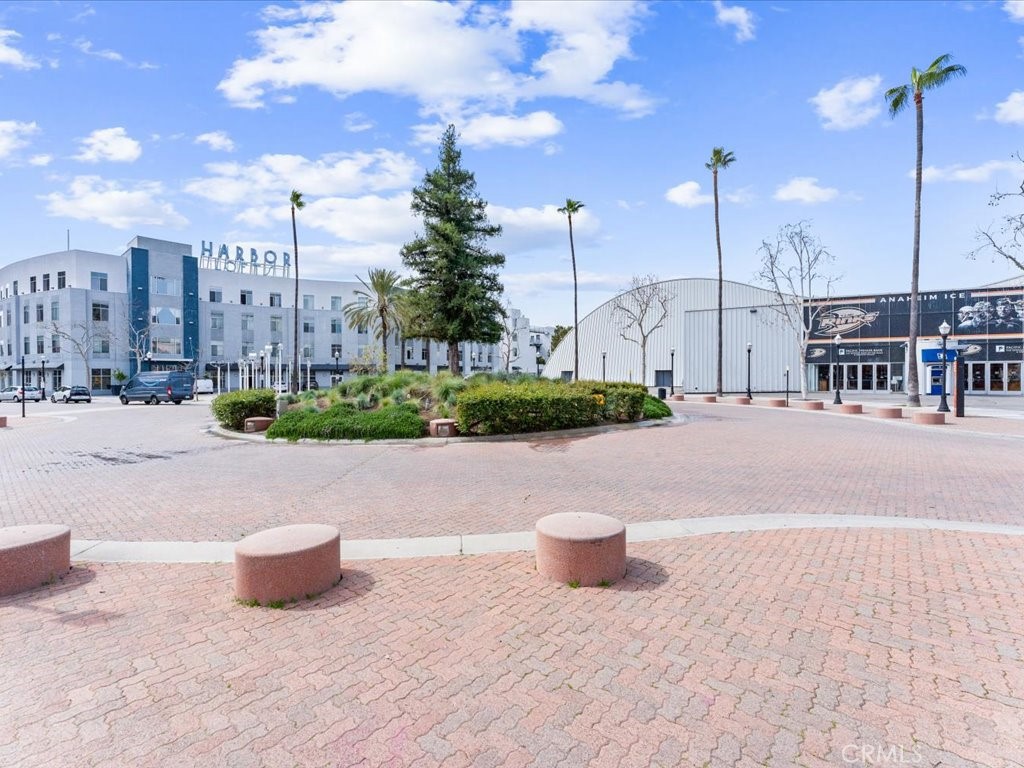 435 W Center Street Promenade 206