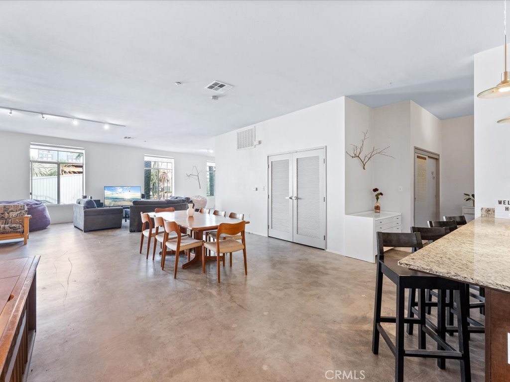 435 W Center Street Promenade 206