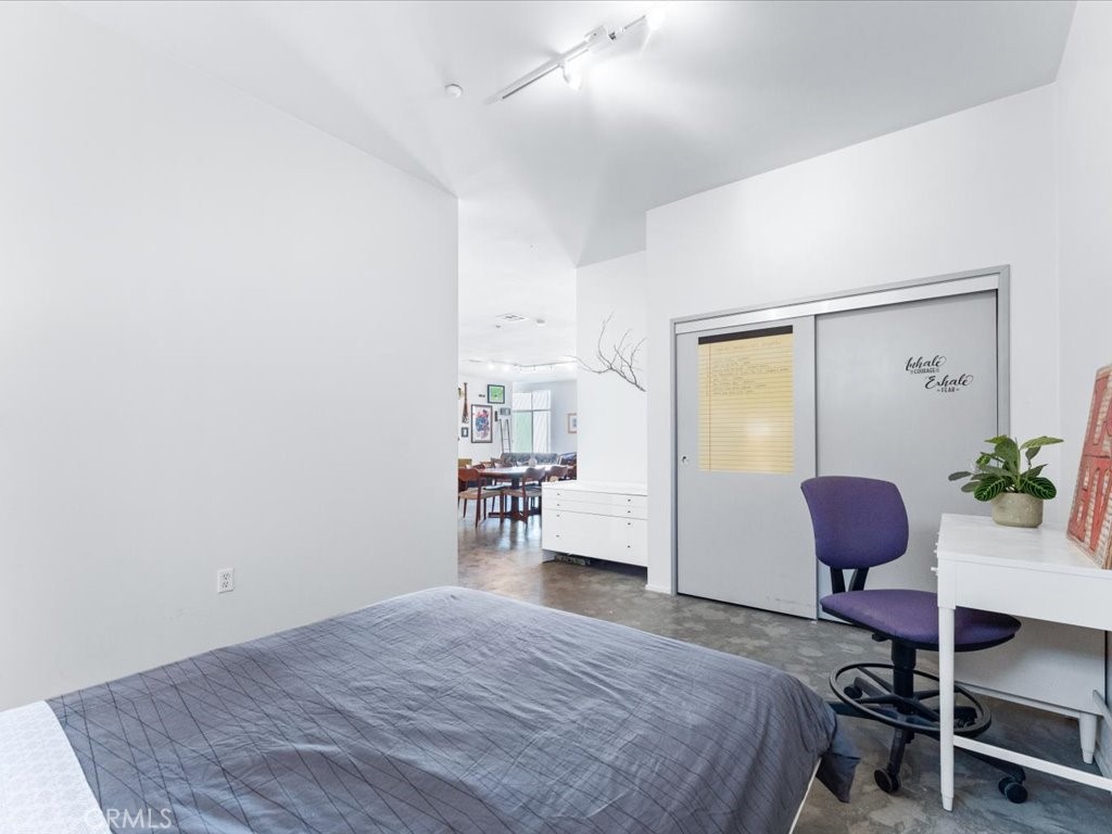 435 W Center Street Promenade 206