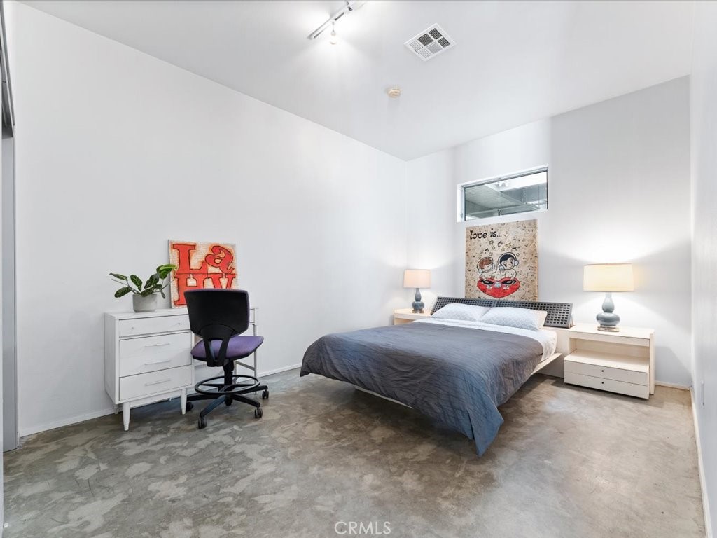 435 W Center Street Promenade 206