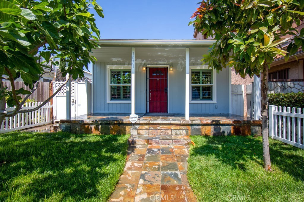 1071 Newport Avenue