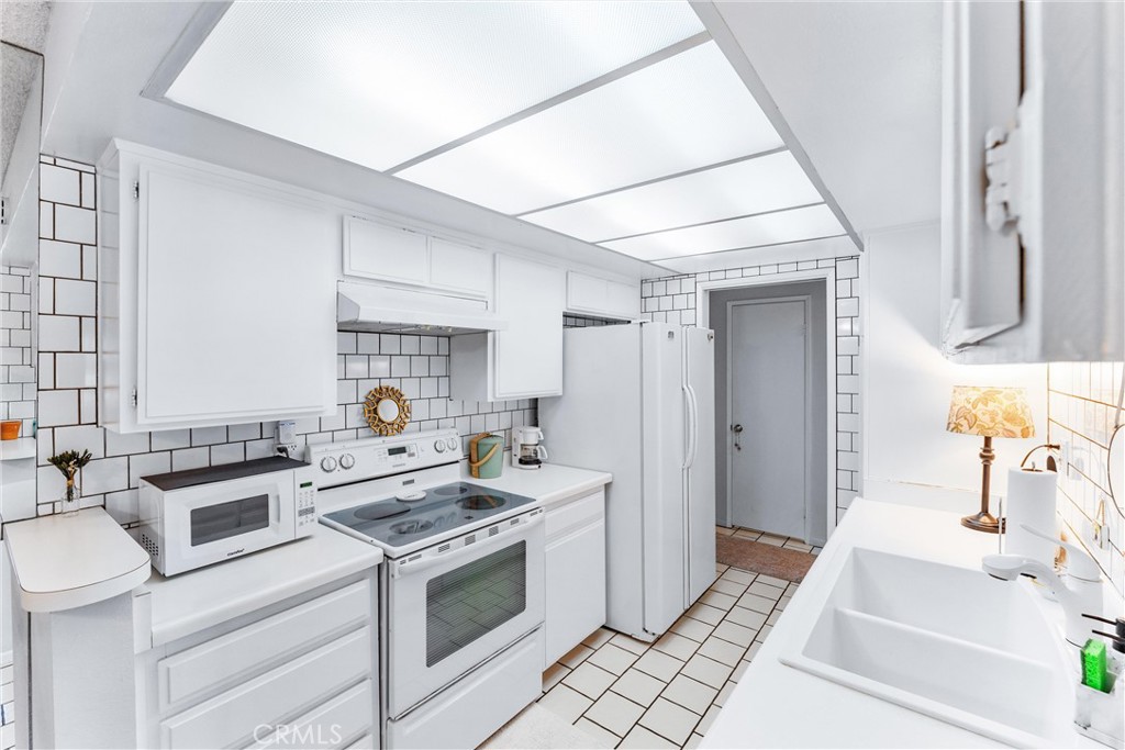 1803 E Ocean Boulevard 302