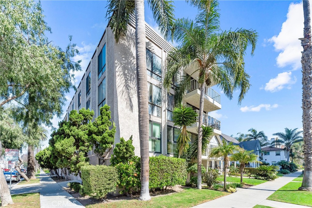 1803 E Ocean Boulevard 302