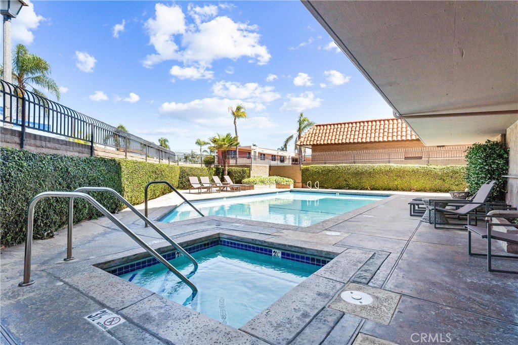 201 Bay Shore Avenue 209