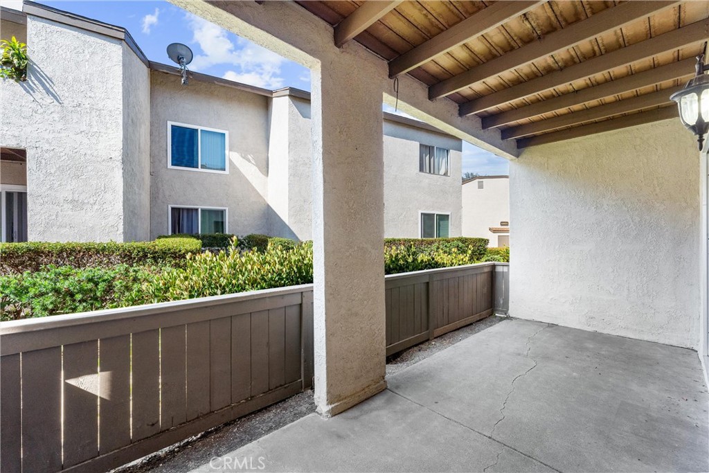 21951 Rimhurst Drive F201