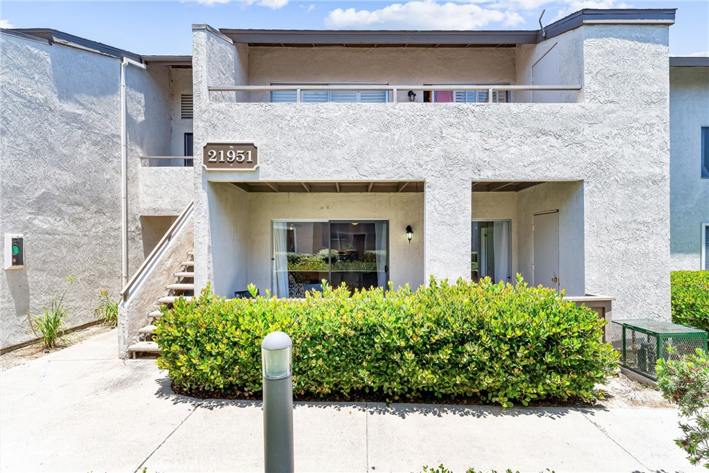 21951 Rimhurst Drive F201