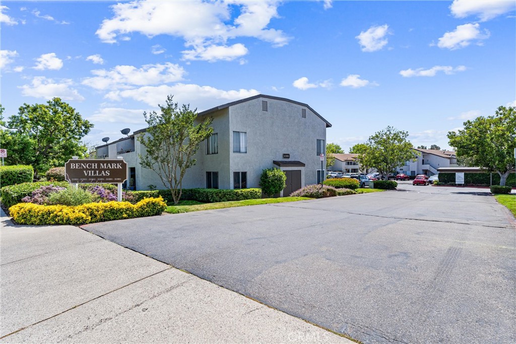 21951 Rimhurst Drive F201