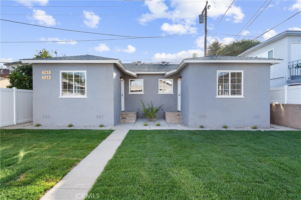 765 Loma Avenue