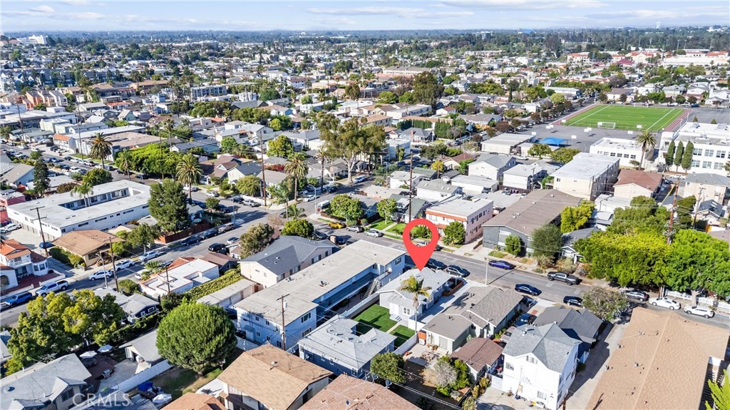 765 Loma Avenue