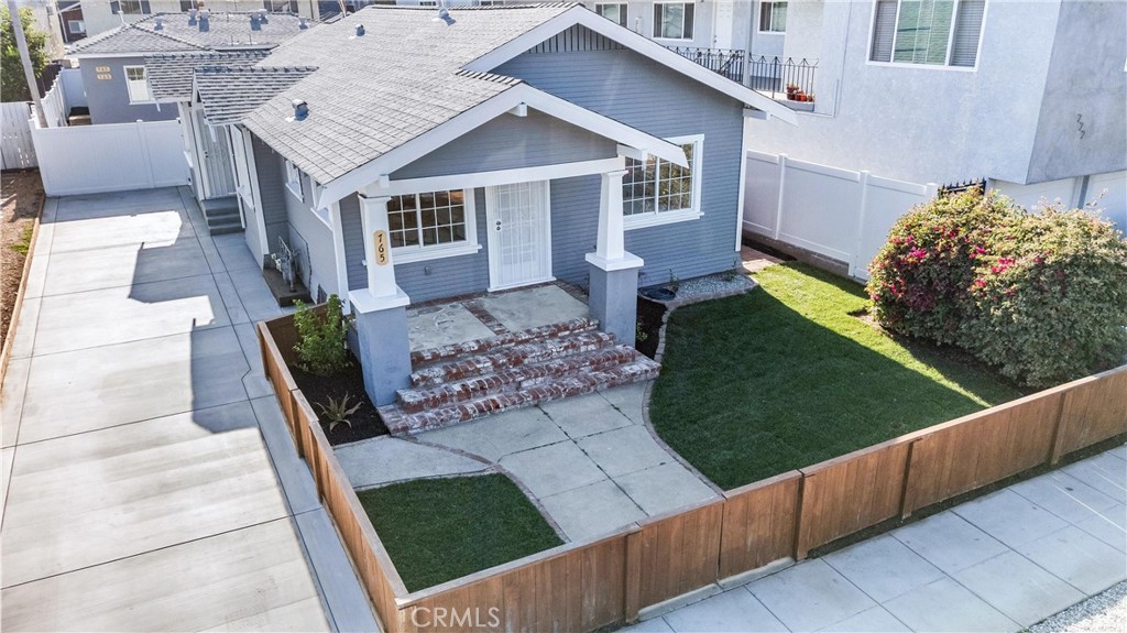765 Loma Avenue