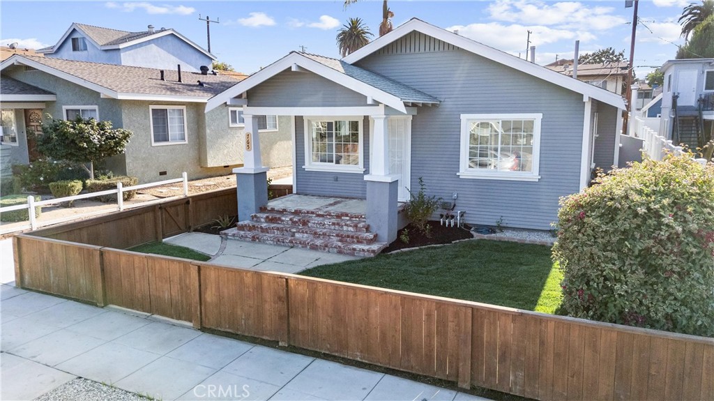 765 Loma Avenue