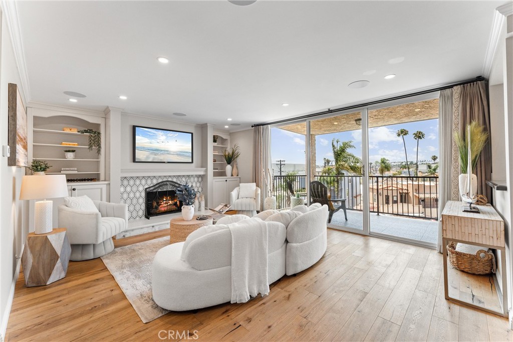 201 Bay Shore Avenue 305