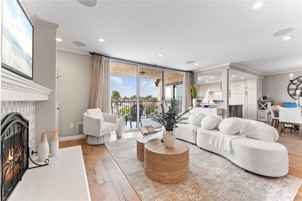 201 Bay Shore Avenue 305