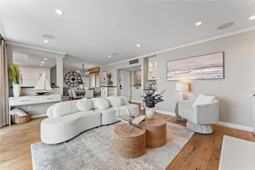 201 Bay Shore Avenue 305