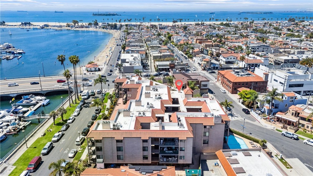 201 Bay Shore Avenue 305