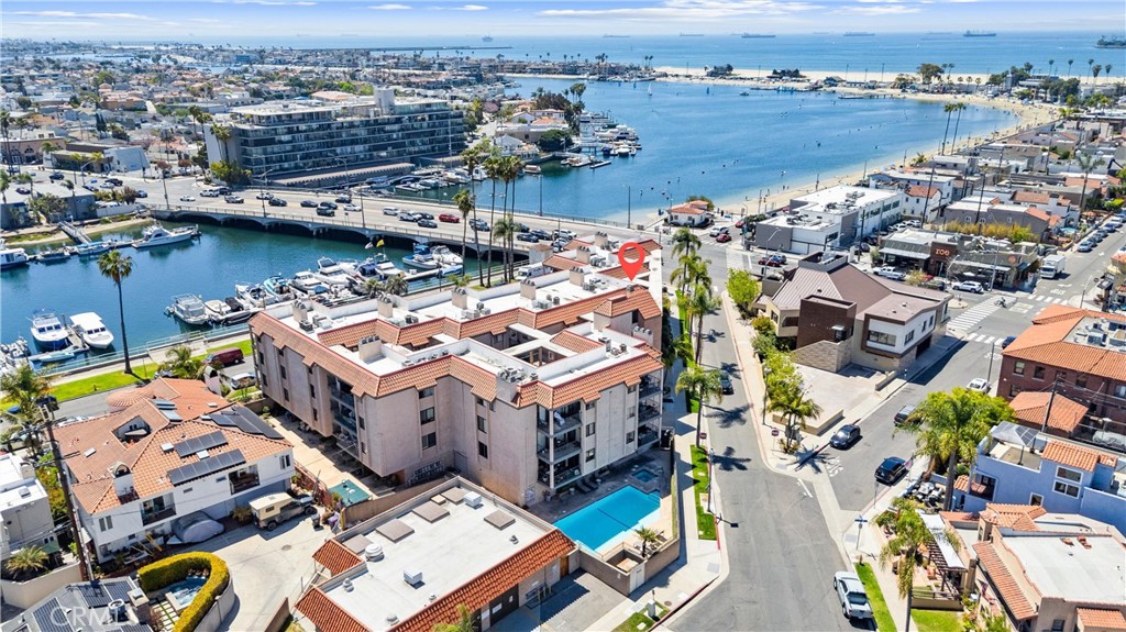 201 Bay Shore Avenue 305