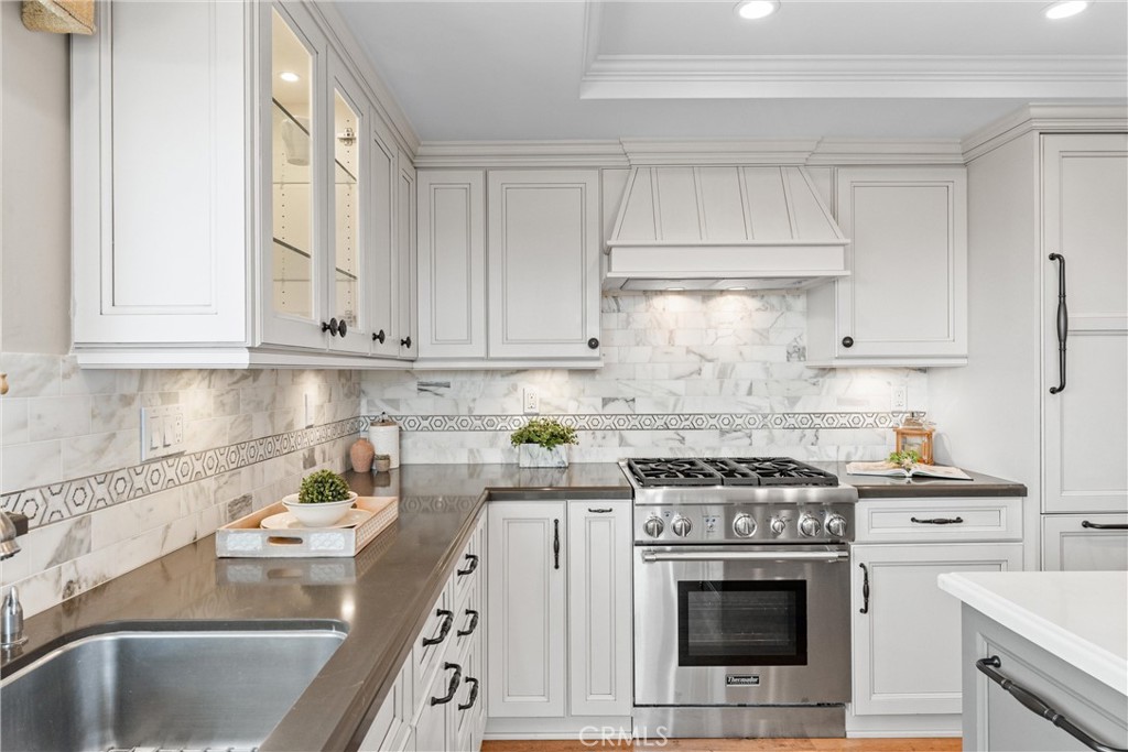 201 Bay Shore Avenue 305