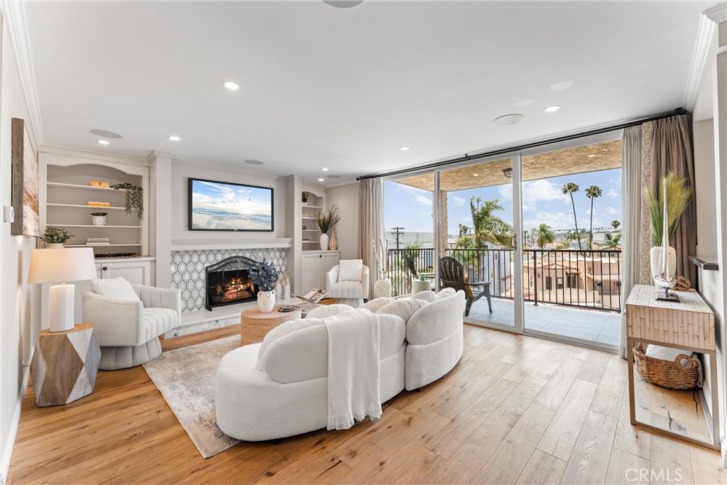 201 Bay Shore Avenue 305