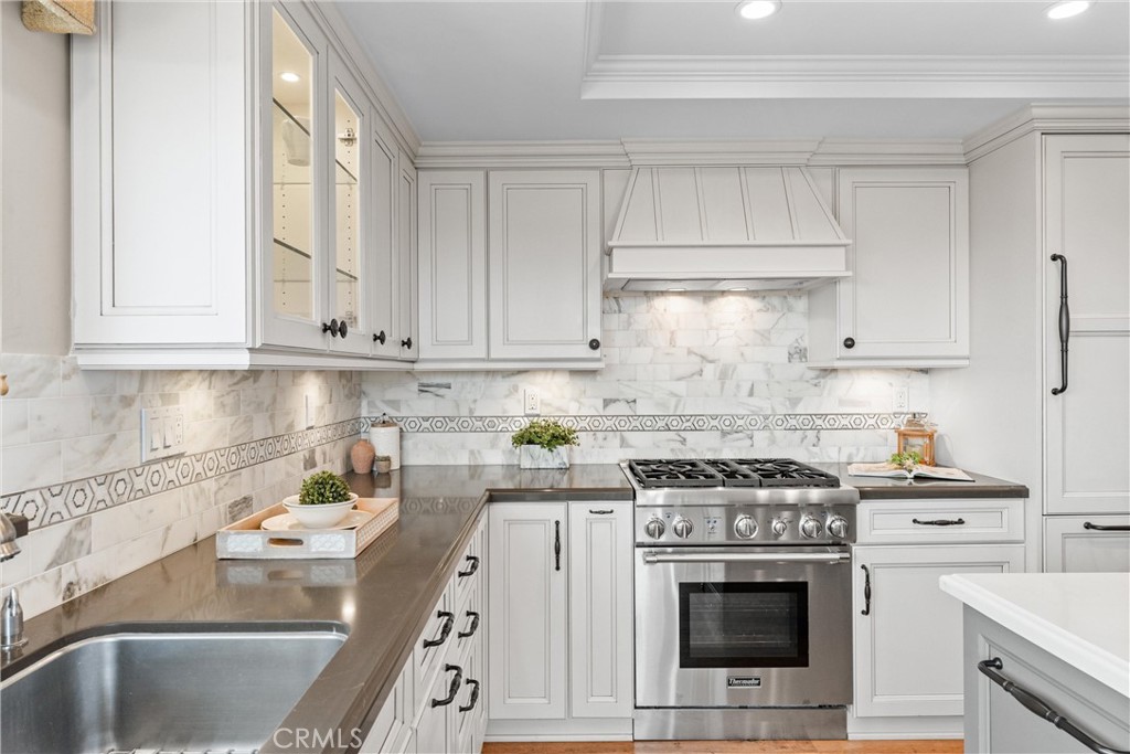 201 Bay Shore Avenue 305