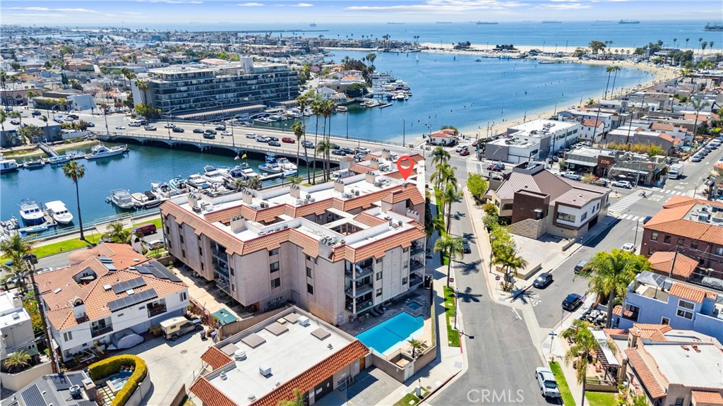 201 Bay Shore Avenue 305