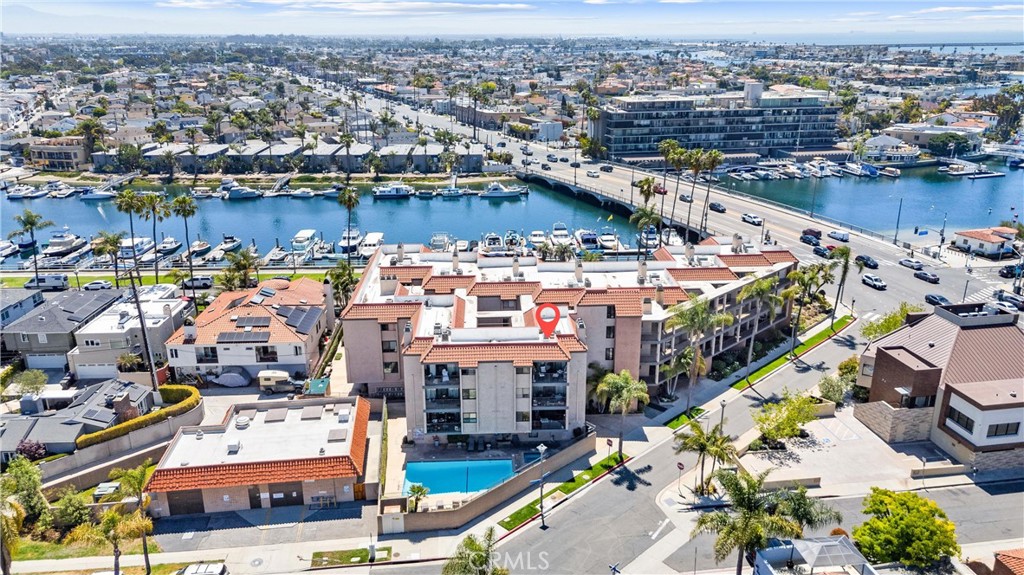 201 Bay Shore Avenue 305