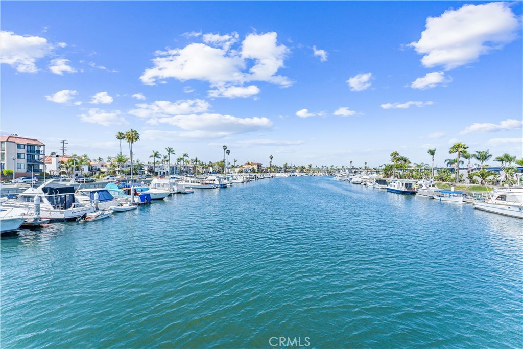 201 Bay Shore Avenue 305