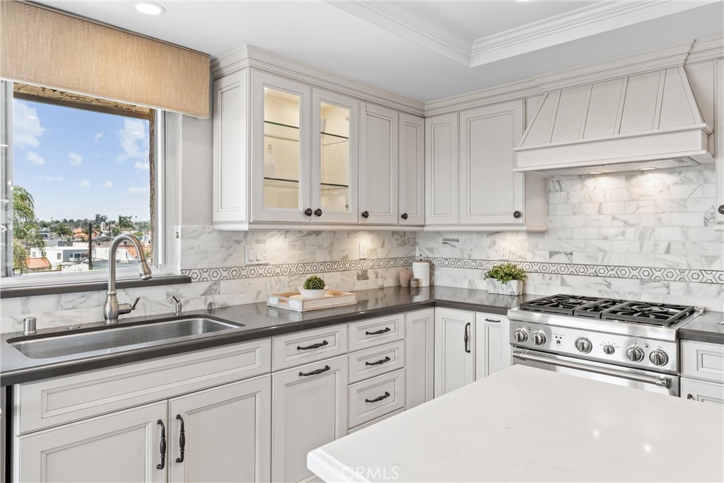 201 Bay Shore Avenue 305