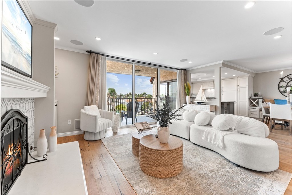 201 Bay Shore Avenue 305