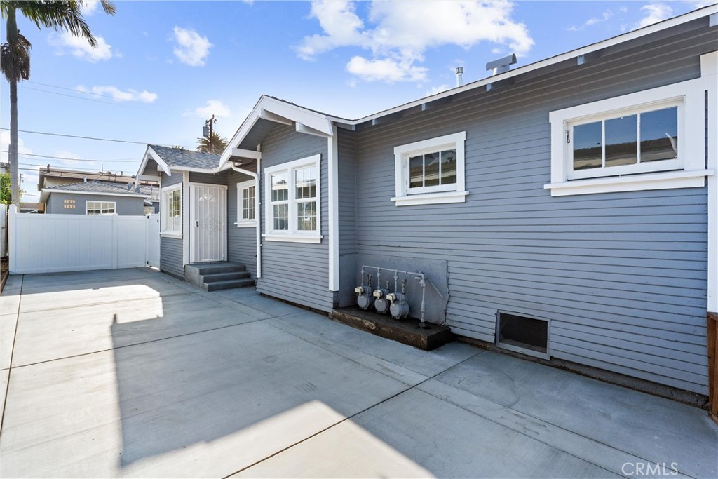 765 Loma Avenue 769
