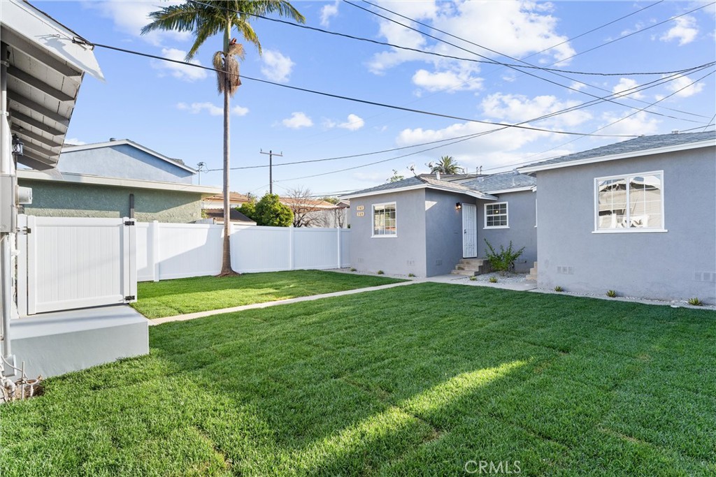 765 Loma Avenue 769