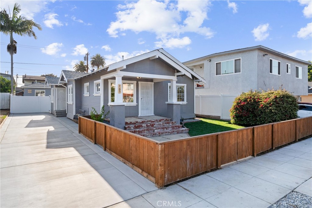 765 Loma Avenue 769