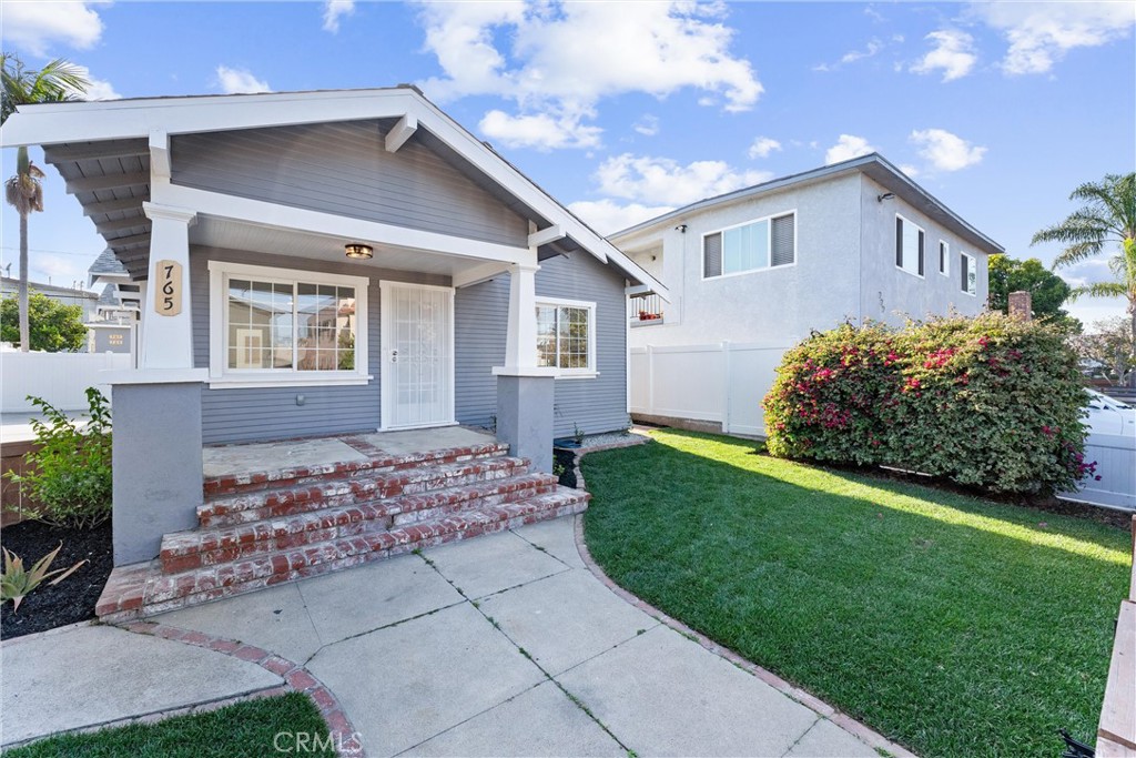 765 Loma Avenue 769