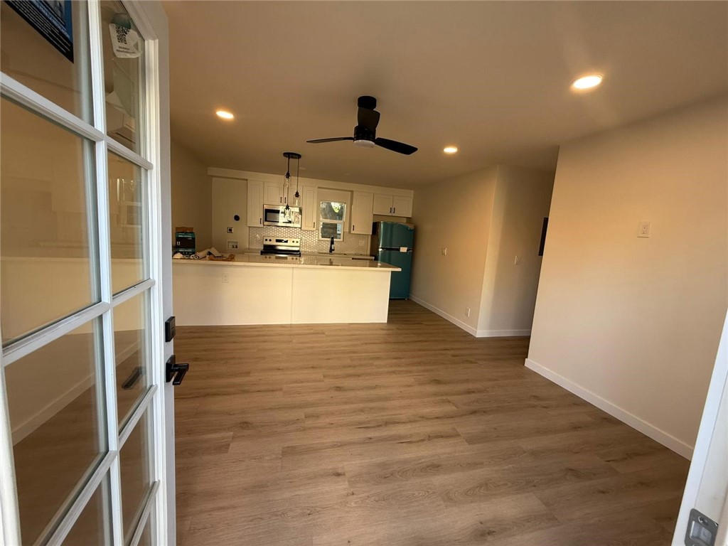 2533 Eucalyptus Avenue