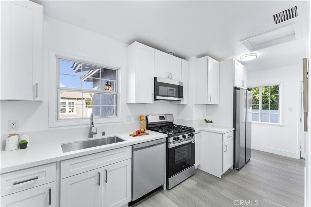 765 Loma Avenue 767